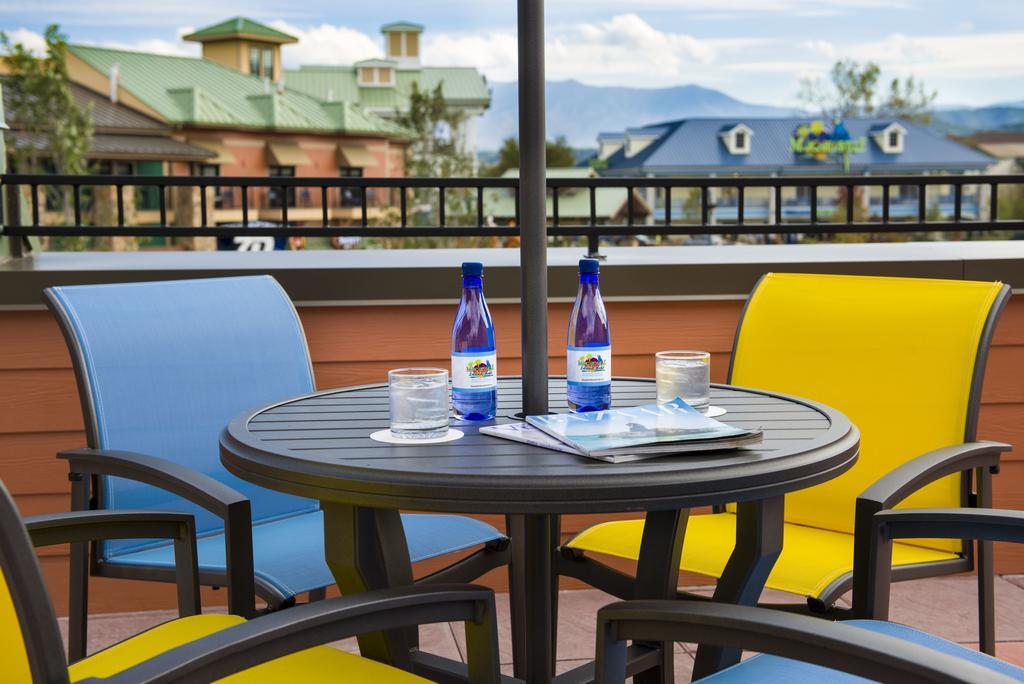 Margaritaville Island Hotel Pigeon Forge Bagian luar foto